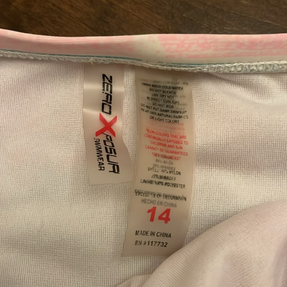 Tropical bikini - Picture 10 of 11